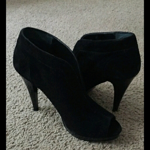 Super cute booties for Fall!