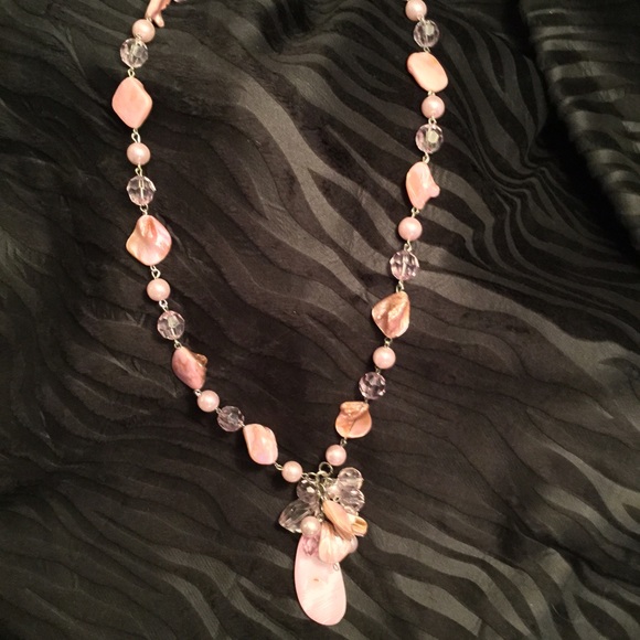 Necklace - Picture 1 of 1