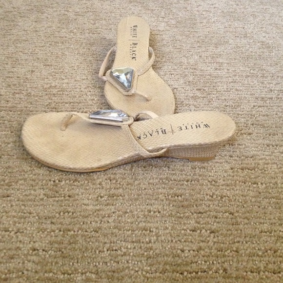 White House black market size 7