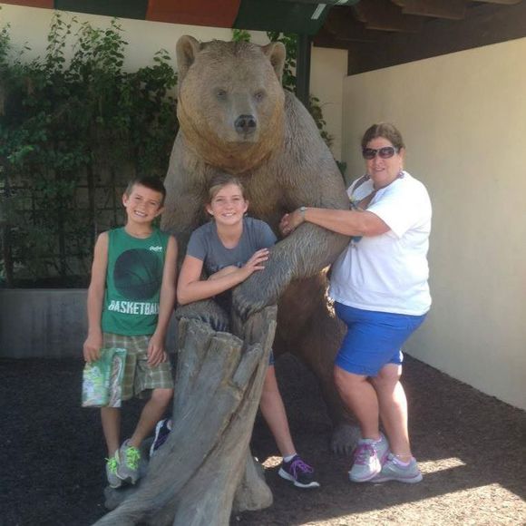 Meet your Posher, Tonia - Picture 1 of 1