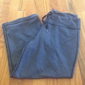 lulumon Capri flare pants