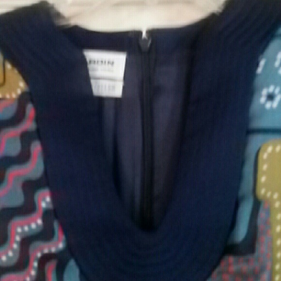 Dress - Picture 2 of 3