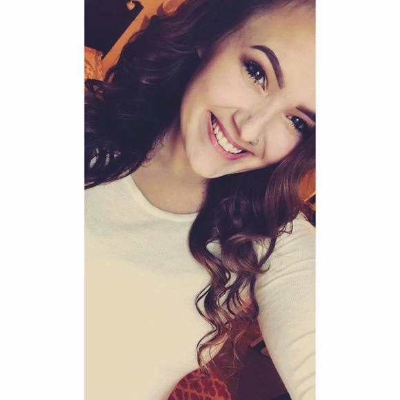 Meet your Posher, Nataleigh - Picture 1 of 1