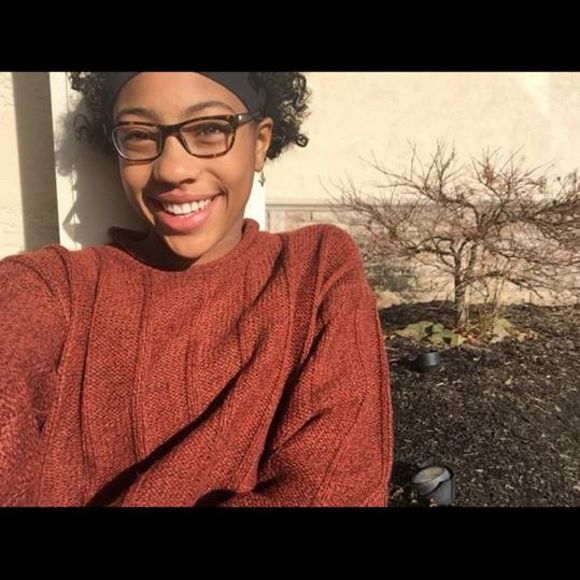 Meet your Posher, Bailey - Picture 1 of 1