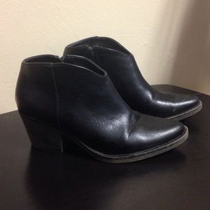 Foreve 21 booties