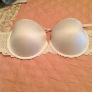 Victoria's secrets bra 34D