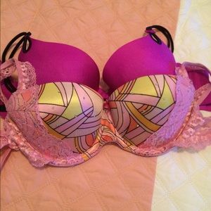 Victoria's secrets bras