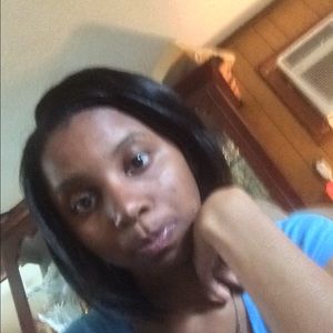 Meet your Posher, Jasmine