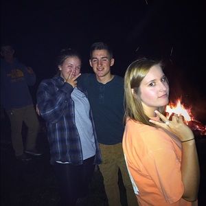 Meet your Posher, Caitlin