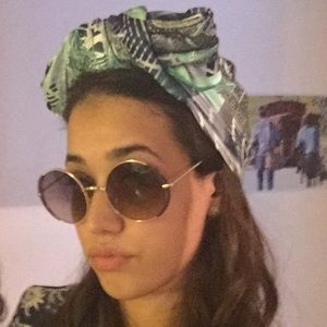 Meet your Posher, Tamar