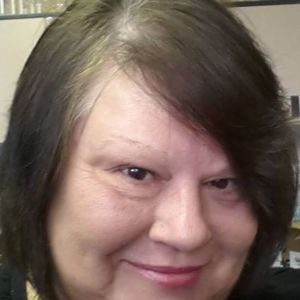 Meet your Posher, Dee