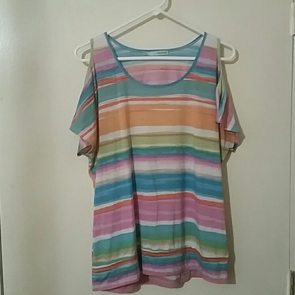 Flared short Sleeve shirt