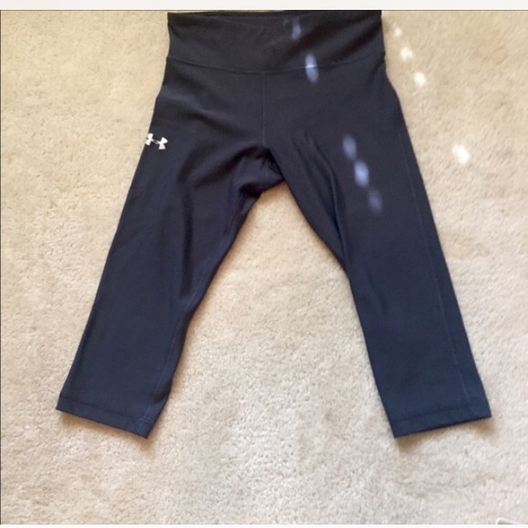 Final Price: Under Armour running capris