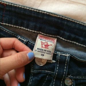 Selling my cute dark blue True Religion jeans