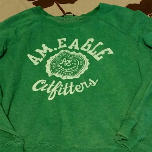 AMERICAN EAGLE  teal/turquoise sweatshirt.