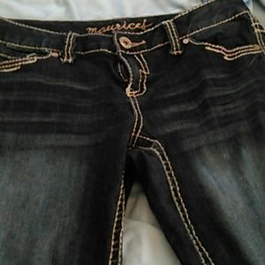 Maurices jeans