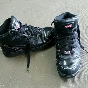 NIKE Air size 9