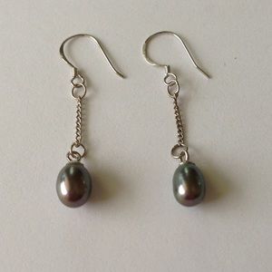 New: 925 Sterling Silver National Pearl Earrings.