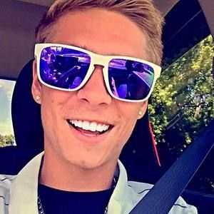 Meet your Posher, Dylan