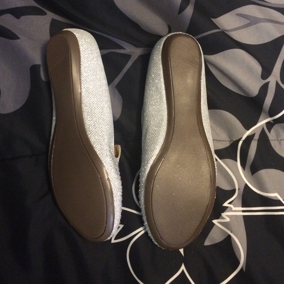 Size 7.5 - Picture 2 of 2
