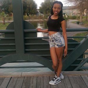 Meet your Posher, Joyce'mae