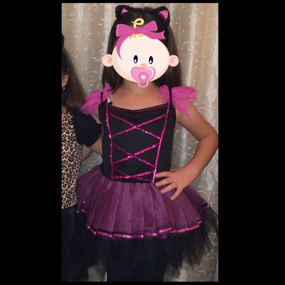 Girls' Halloween costume, Catalina