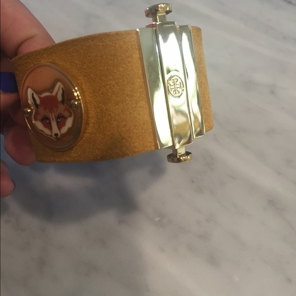 Authentic genuine leather Tory Burch bracelet.