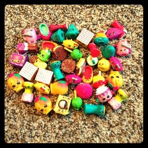 Lot of 43 season 3 shopkins