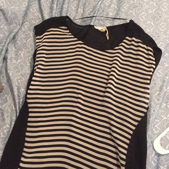 Black and white striped short sleeve