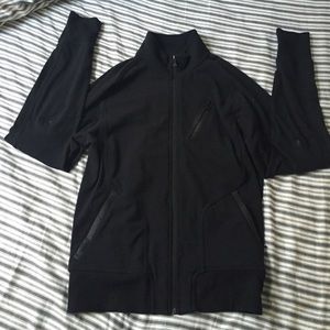 Lulu zip up