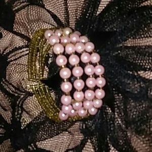 Pink pearl bracelet