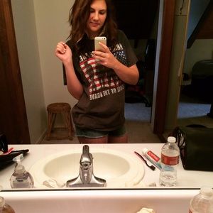 Meet your Posher, Mellany