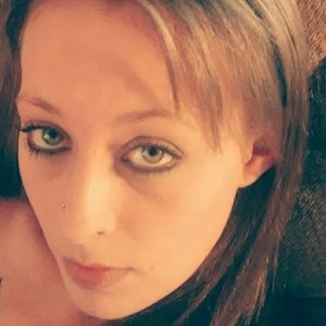 Meet your Posher, Hillary