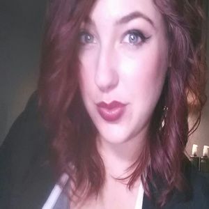 Meet your Posher, Maegan