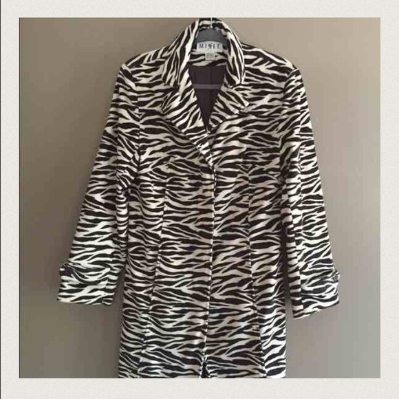Zebra Jacket - Picture 2 of 3
