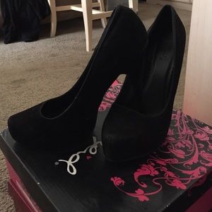 Black cute heels
