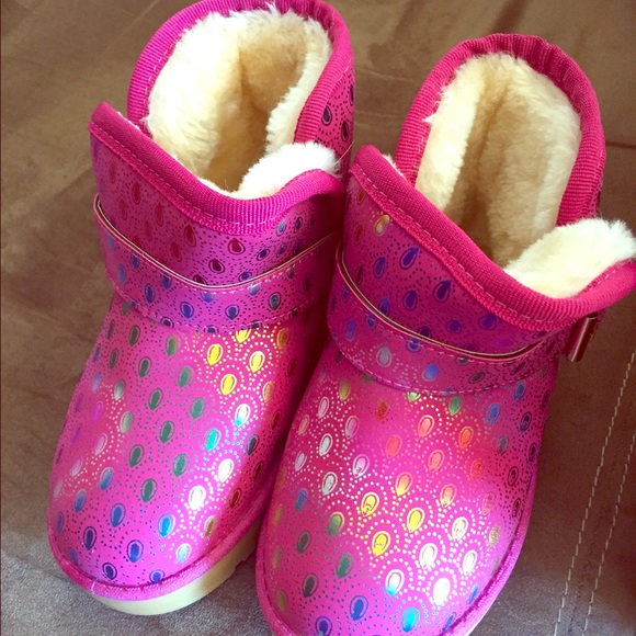Girl's boots