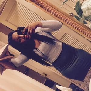 Meet your Posher, Gina