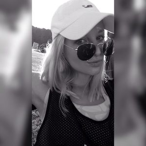 Meet your Posher, Kelsey