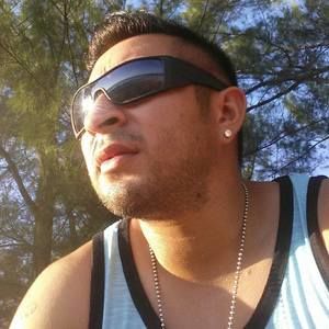 Meet your Posher, Tomas