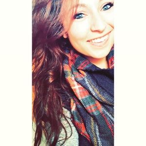 Meet your Posher, Brittany