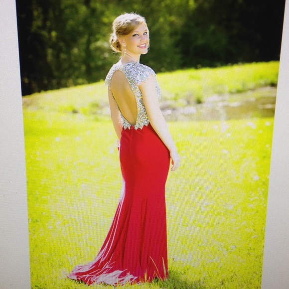 Ruby Red Prom Dress. - Picture 4 of 4