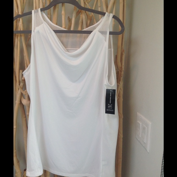 NWT INC beautiful sleeveless white top