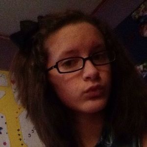 Meet your Posher, Phebee