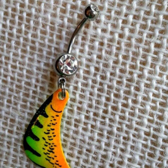 Lure belly button ring