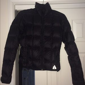 Beautiful Eddie Bauer Puffer jacket