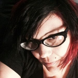 Meet your Posher, Deanna