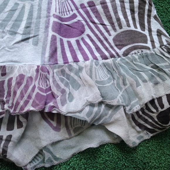 Cute Ruffled Tank - Picture 2 of 3