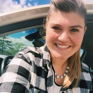 Meet your Posher, Molly