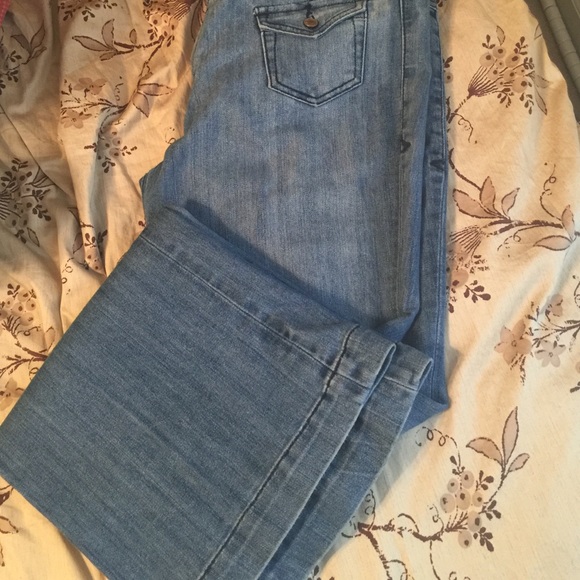 Jeans - Picture 2 of 3